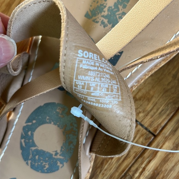 NEW SOREL Tan Flip Flops Cushioned Insole sz 10 - Picture 4 of 4